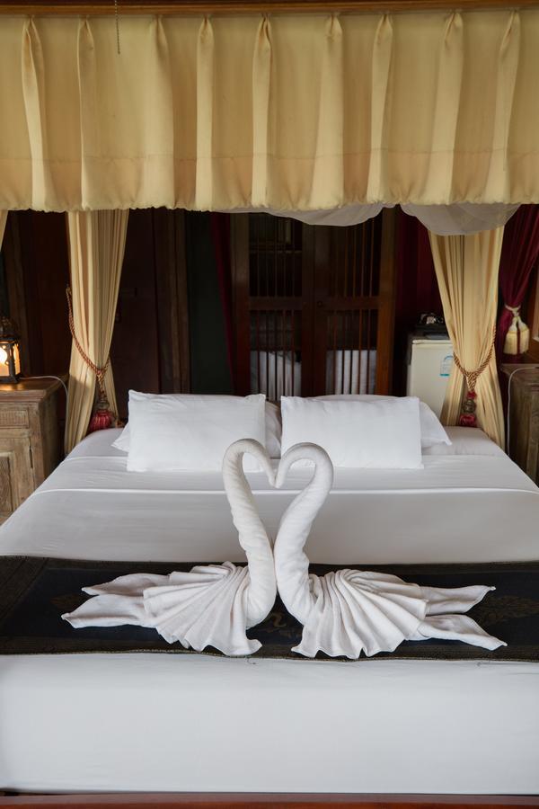 Shangri-Lao Resort Luang Prabang Exterior photo
